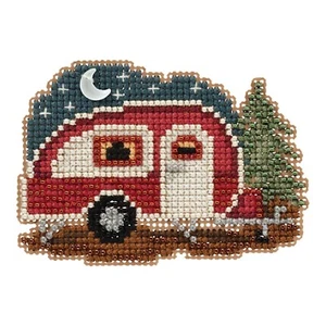 Happy Camper Bead Cross Stitch Kit Mill Hill 2017 Autumn Harvest MH181721 - Picture 1 of 3