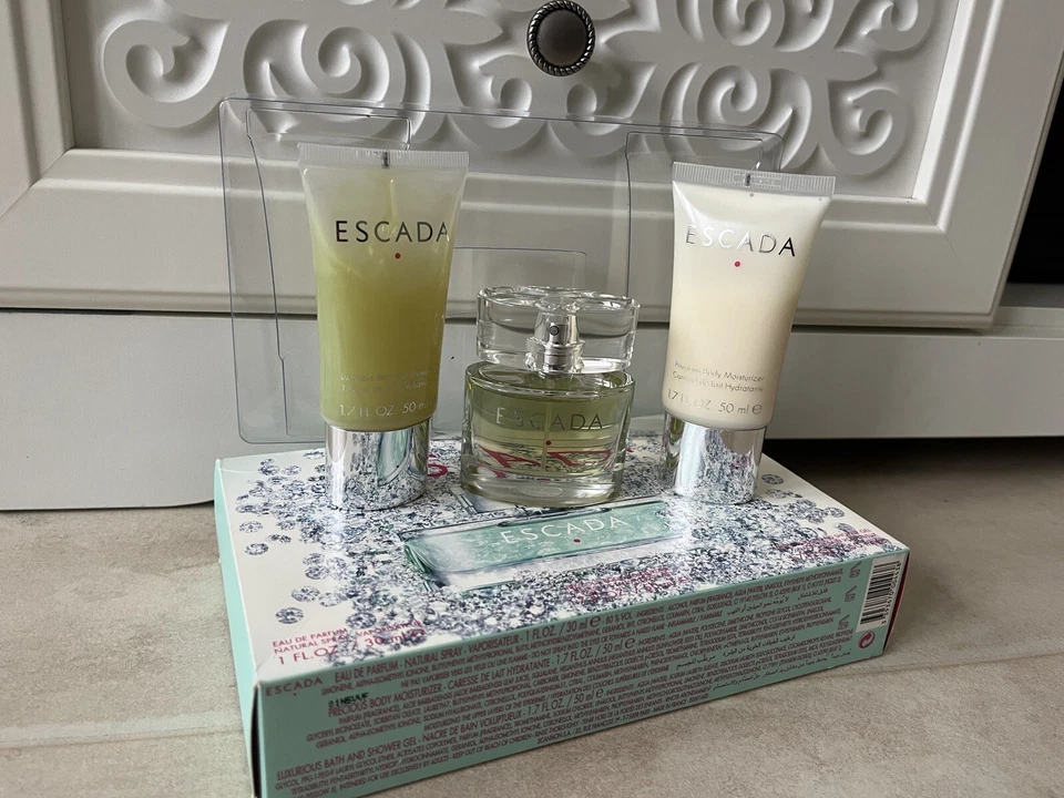 escada signature eau de parfum 30 ml , body lotion 50 ml und Duschgel 50 ml, neu - Bild 1 von 1