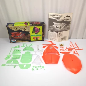 Original 1968 Vtg ~Aurora Land of the Giants Spindrift Spaceship Model Kit~ READ - Picture 1 of 19