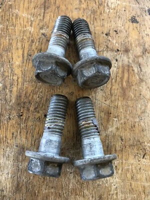 Buick Lacrosse CXS 2010 pernos de pinza delantera Foto 1 de 3