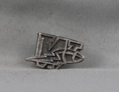 Winnipeg Blue Bombers Pin (VTG) - 1990s Logo - Stamped Pin - Image 1 of 3