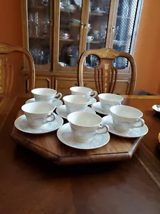 Juego de 7 juegos de tazas y platillos de patas Kingston azul de WEDGWOOD - Imagen 1 de 13