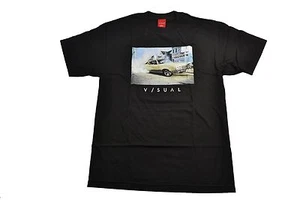 Camiseta para hombre Visual By Van Styles SIDESHOW negra con impresión múltiple manga corta - Imagen 1 de 3