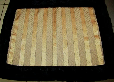 Винтажные золотые полоски Waterford с черной бархатной каймой наволочка 24 дюйма x 19 дюймов - Изображение 1 из 3