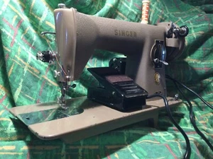 Singer 15M Lineare Portatile , Per Cucire Spessori E Impunture. - Foto 1 di 4