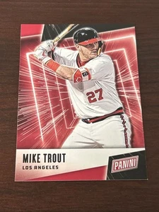 2019 Panini Father's Day #2 Mike Trout - Picture 1 of 2