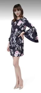 Review Dress ‘Where The Wind Blows’ Size 10 Navy Floral Bell Sleeve RRP $299 - Picture 1 of 8