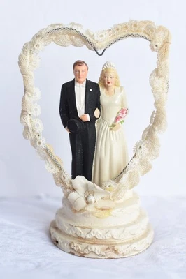 6.5" Vintage 1947 Chalkware Coast Novedad Novia y Novio Boda Pastel Topper Foto 1 de 4