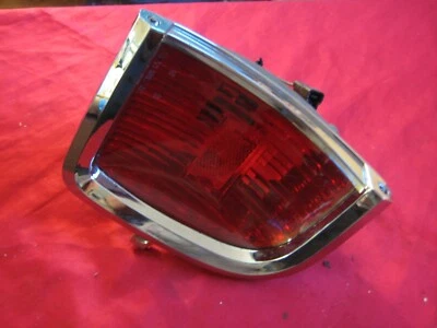 Conjunto de lámpara trasera izquierda Chrysler Town and Country Newport Station Wagon 1965 nuevo de lote Foto 1 de 4