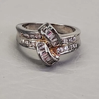 Anillo Circonita Cúbica Transparente Baguettes Redondo Plateado Cinta 925 Talla 9.5 Foto 1 de 4