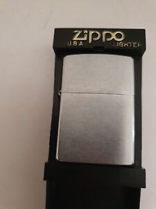 ●ZIPPO LIGHTER - #200●Brush Finish Chrome With Original Case