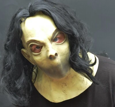 Máscara de Halloween Bughuul Demonio Látex realista con pecho completo Máscara de demonio siniestro Foto 1 de 4