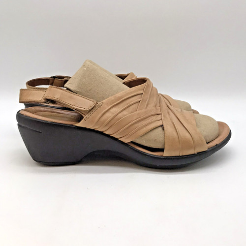 Clarks Artisan sandalo slingback tacco a blocco donna 8M marrone cinturino plissettato scarpa