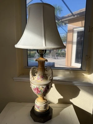 VNTG URN STYLE HAND PAINTED PORCELAIN FLORAL TABLE LAMP WITHOUT SHADE - Image 1 of 4