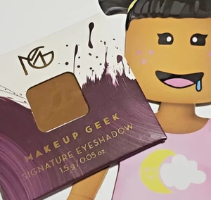 MAKEUP GEEK - DEJA BREW - SIGNIERTE LIDSCHATTENMINE - 1,5 g - NEU - Bild 1 von 3
