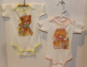 2~Vintage~CRITTER SITTERS~Baby EINTEILER~Weiß~KITTY~Bär~CURITY~Neugeborene~KLEIN - Bild 1 von 7