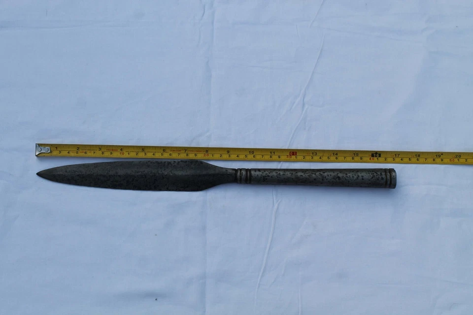 v. v old iron rare antique indo-Persian rajput big size war spearhead/lance pipe - Image 1 of 4