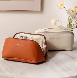 Makeup bag - Large capacity, portable travel cosmetic storage bag for women - Picture 1 of 8