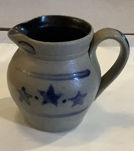 1999 Rowe Pottery Works Blue Stars Small Pitcher or Creamer 4” H - Picture 1 of 7