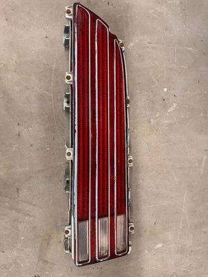 1974-1978 Pontiac Firebird Trans Am lanterna traseira de freio lanterna traseira OE - Imagem 1 de 4