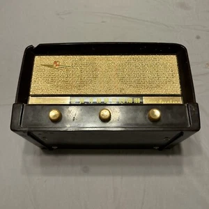 WARDS AIRLINE RADIO WG-1635A 30W 117V AC/DC (UNTESTED SOLD AS IS) - Picture 1 of 11