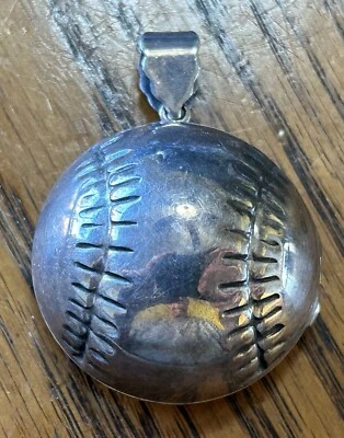 Colgante medallón de béisbol grande de plata esterlina con cúpula - 1,8" Foto 1 de 4