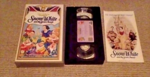 Snow White And The Seven Dwarfs WALT DISNEY CLASSIC UK PAL VHS VIDEO Remastered - Picture 1 of 5