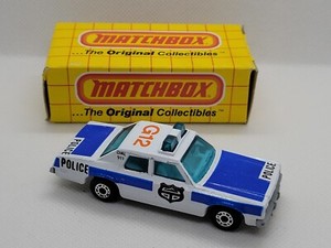 Matchbox MB10 Police Car Plymouth Gran Fury Squad G12 White 1984 1-75 Series New