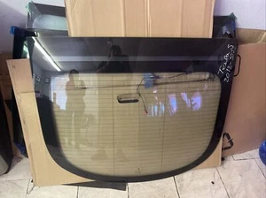 Tesla Model S Backglass (2012-2022) - Picture 1 of 3