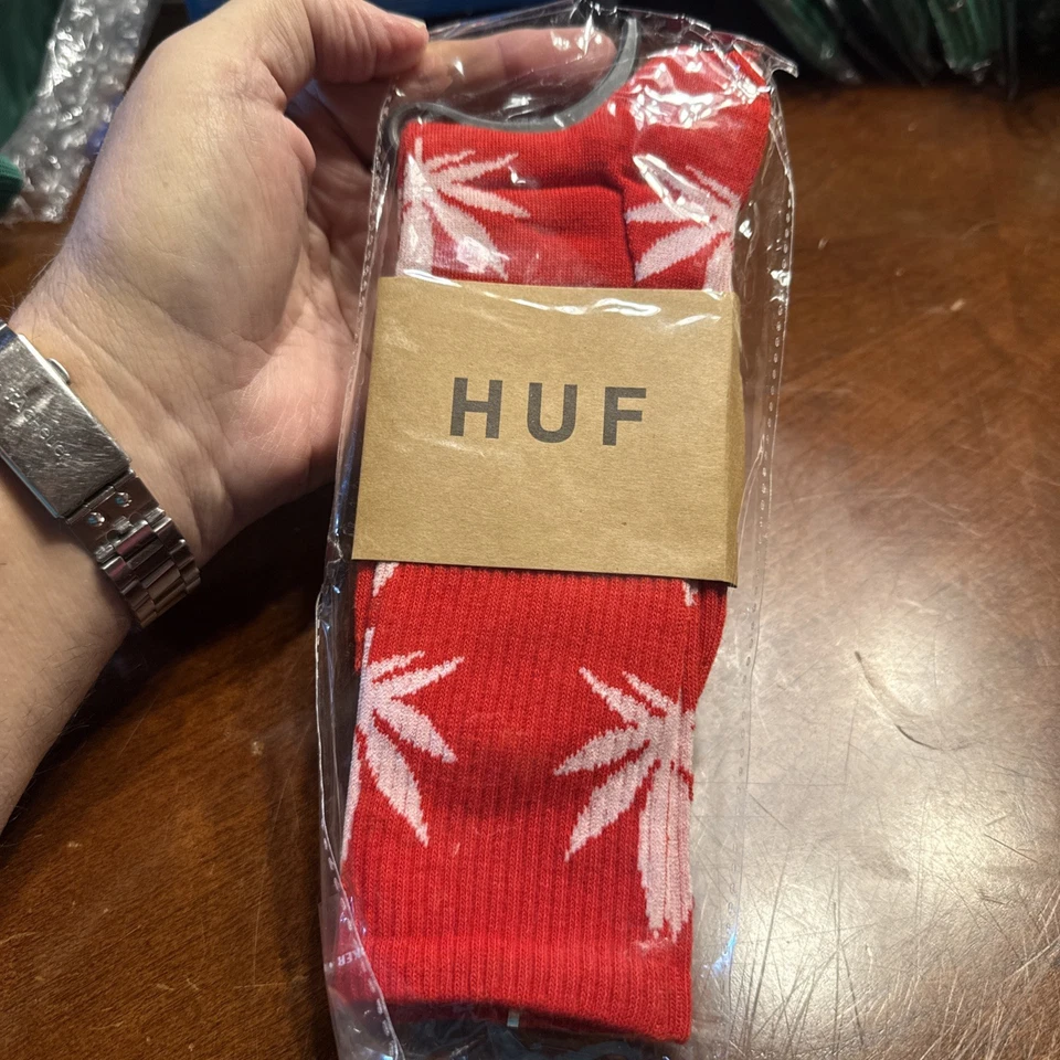 Calcetines Huf Rojo/Blanco Marihuana Hoja Calcetines Talla Única Adulto Nuevos con Etiquetas Foto 1 de 3