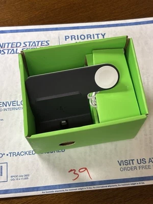 Belkin F8J200 2-in-1 Charge Dock for Apple Watch iPhone. - Image 1 of 4