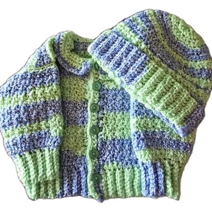 NEU Handarbeit gehäkelt BABY CARDIGAN PULLOVER blau und grün Gr. 3 MO - Bild 1 von 6