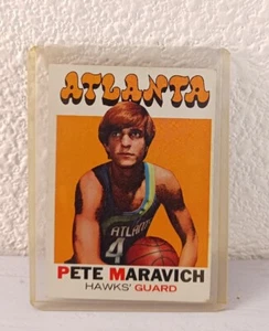 1971-72 TOPPS #55 PETE MARAVICH - ATLANTA HAWKS CARD - Picture 1 of 2