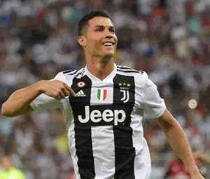 Camiseta JUVENTUS Local 2018 2019 CRISTIANO RONALDO 7 - Imagen 1 de 9