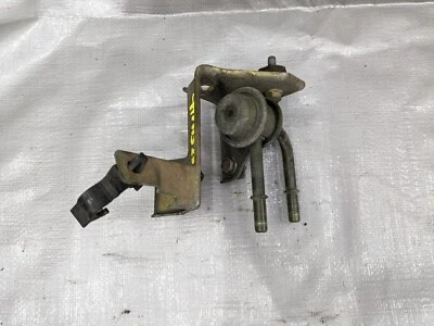 1999-2005 Mazda Miata Mx5 Oem Fuel Pressure Regulator  1.8 NB 99-05 - Image 1 of 4