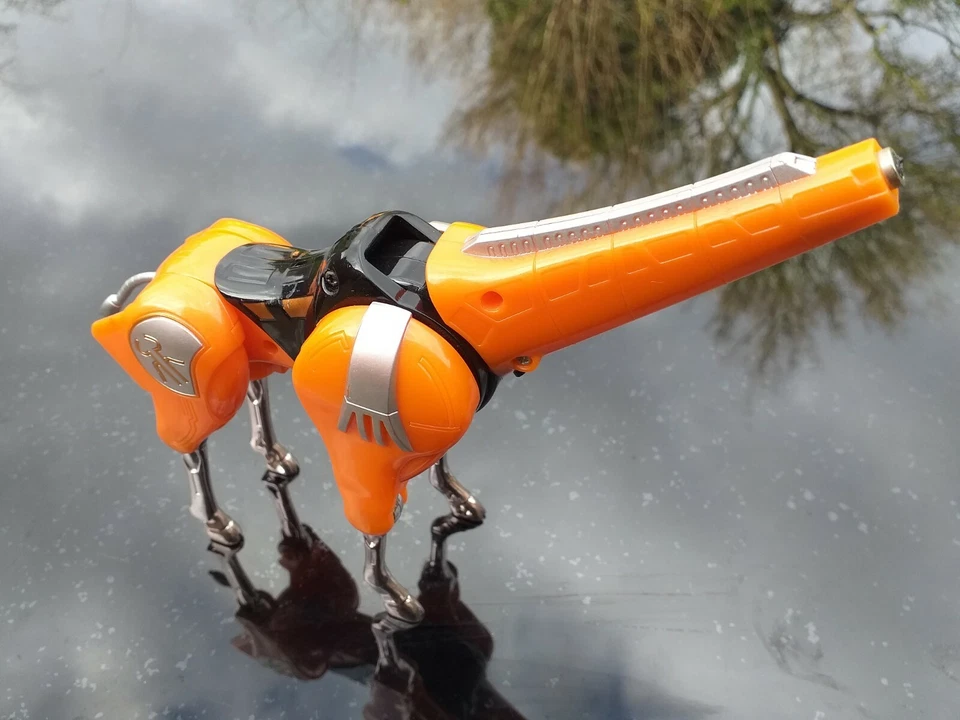 Power Rangers Wild Force Deluxe ISIS Megazord Giraffe  - Image 1 of 4