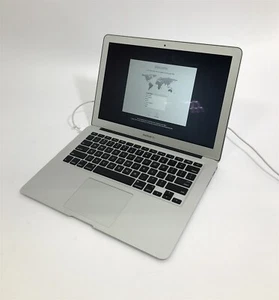 13.3" Apple MacBook Air A1369 i5-2557M 1.8GHz 121GB SSD 4GB RAM High Sierra 2011 - Picture 1 of 8