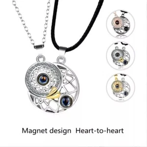2x Collana Ciondolo MAGNETICI Sole Luna Proiezione 100 Lingua TI AMO Fidanzati - Foto 1 di 12