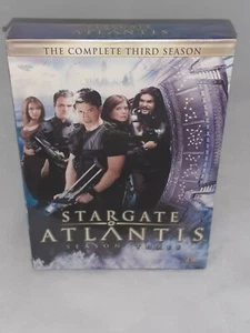 Stargate Atlantis Season 3 DVD 2009 5 Disc Set Jason Momoa 027616086686 New - Imagen 1 de 2