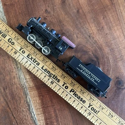 TYCO HO-SCALE #14 ATCHISON, TOPEKA, & SANTA FE 0-6-0 ALCO D-30 STEAM PARTS ONLY - Image 1 of 4