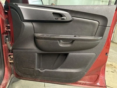 Panel de moldura de puerta delantera Traverse 2012 227166 Foto 1 de 4