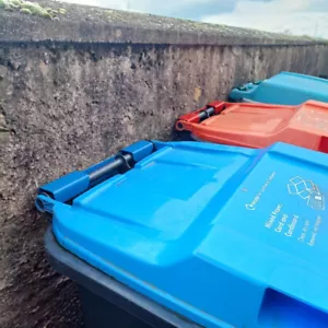 Die Original Rollmülleimerhalterung - Bild 1 von 10