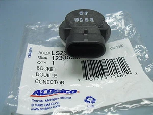 2000-2005 BUICK LESABRE PARK TURN SIGNAL LAMP SOCKET LS233 12335587 2001 2002 - Picture 1 of 2