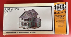 Con-Cor Aunt Millie's House~HO Scale Building Kit 9050~Molded In Color~Sealed - Picture 1 of 4
