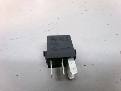 Relé negro pequeño 61361393412 para BMW R1100RT 1996 - 2001 BW15 Foto 1 de 4