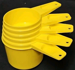 VtgTupperware 5 Yellow Nesting Measuring Cups 1/3- 1 Cup 761 762 763 764 765 GUC - Picture 1 of 15