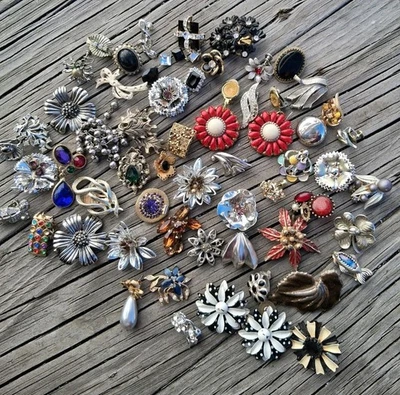 Lote De Joyería Chatarra De Colección Flor Jardín Reutilización Reparación Reutilización 50+ Piezas Artesanía Foto 1 de 4