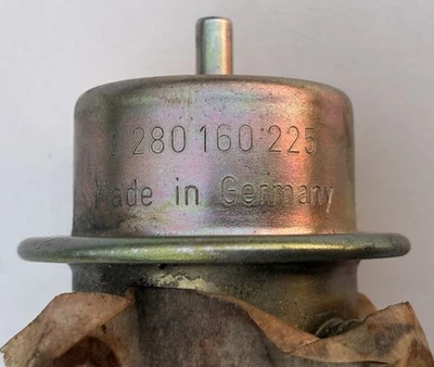 Régulateur pression essence occasion Bosch 0280160225 SAAB Volvo - Image 1 of 3