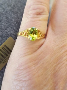 Peridot Labcreated Oval Cut Ring 10kt Solid Yellow Gold - Picture 1 of 12