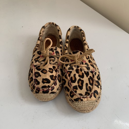 Scarpe tipo balletto in pelle scamosciata stampa leopardata UGG taglia 5 5 EU39